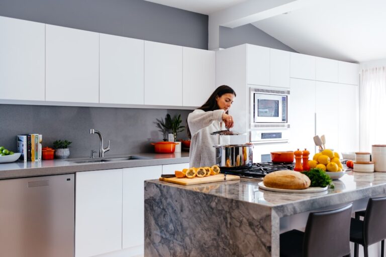 Innovative Kitchen Gadgets for Effortless Cooking Experience
